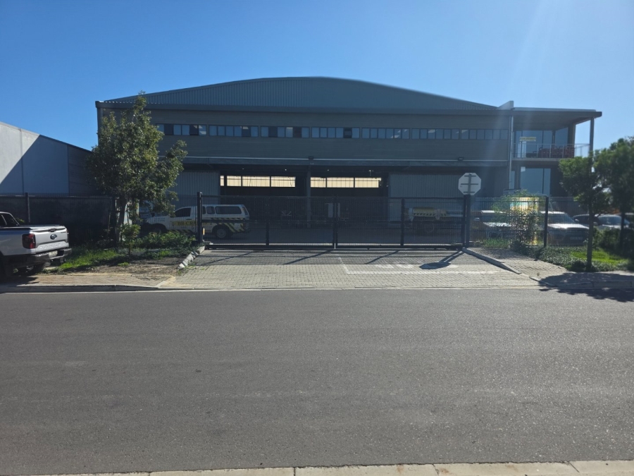 To Let Commercial Property for Rent in Rivergate Western Cape